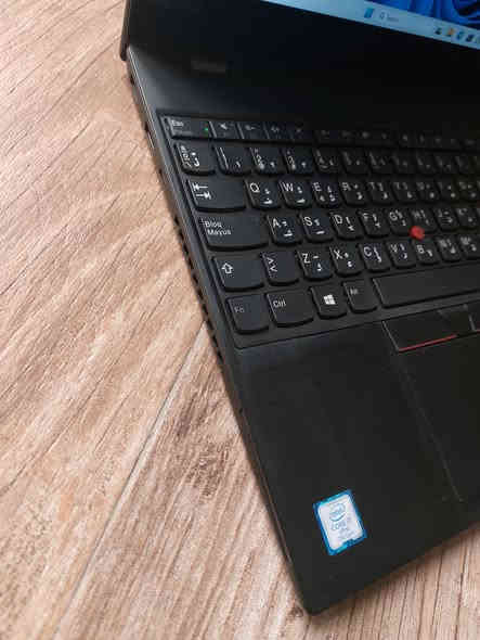 💢LENOVO T570 Ci7 جيل سابع 💢
 السعر( ٢٣٥ الف_عراقي) للتواصل***********
العنوان بغداد شارع الصناعة مجمع الرياش مكتب اليسر 
……………………
✓ المعالج Core i7 جيل السابع 
✓ ذاكرة (الرام) 8GB قابل للتطوير 
✓ التخزين( الهارد)256GB قابل للتطوير 
✓كارت شاشة متصل إنتل 4GB داخلي 
✓ مقاس شاشة 15.6انج
✓ منفذ HDMI &USB 
✓ كيبورد  عربي انكليزي
…………………………………
