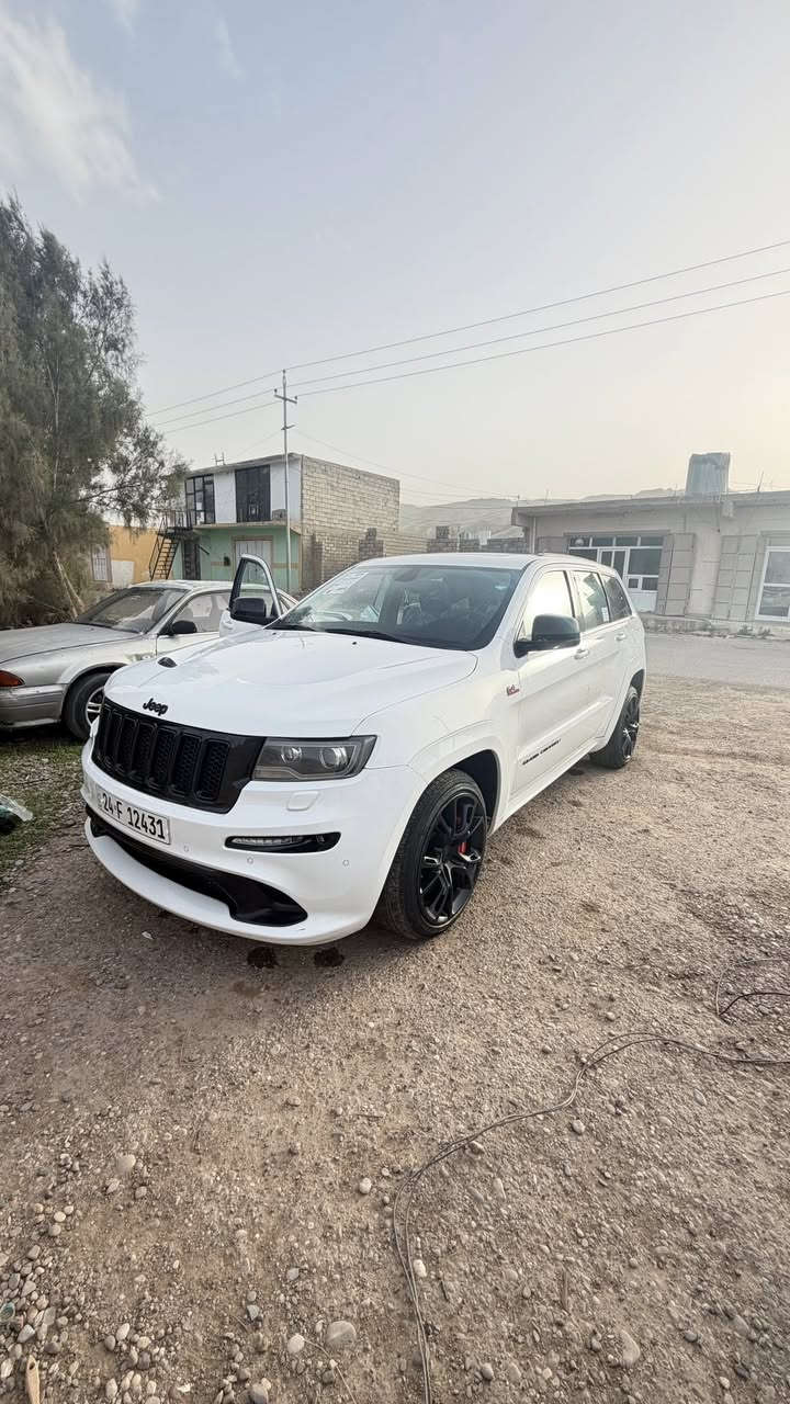 بسم الله مشاء الله
جيب 2013 SRT  فول موصفات  خليجي  كلين خاليه من الضرر  والحادث  والسونار مرفق محرك ٨ هيمي
للبيع و مراوس  
السعر 178
***********
