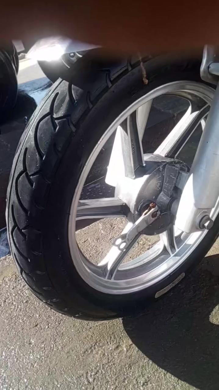 سلام عليكم ستوته محرك فول شلعه 5 اوراق محرك موديل 2022 ستوته موديل 2014 نضيفه فول اي عيب مابيهه كهربيات كلهه شغاله


**إذا كنت صاحب هذا الإعلان وتريد حذفه لأي سبب، رجاءا أرسل رسالة إلى الدعم الفني**