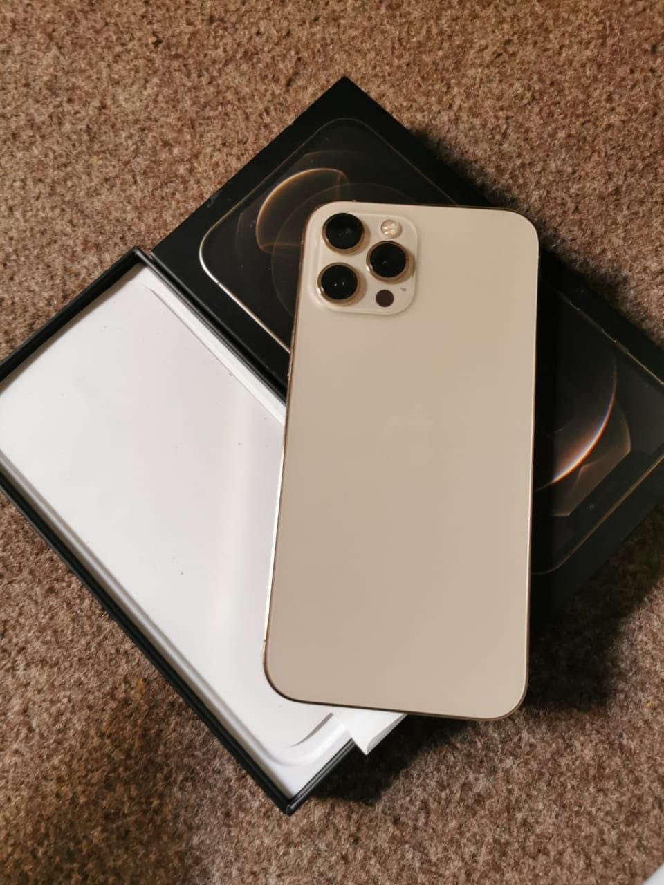 ‏للبيعiPhone 12 Pro
الجهاز مبدل شاشه اصليه شرط 
وعندك الكامرات بيهن هزه
الجهاز zA
يعني دبل سيم
الجهاز نضافته 1000
بطاريه 76
ذاكره 128
الجهاز كله شغال 
السعر275بي مجال شي قليل 
للستفسار ***********
العنوان صلاح الدين تكريت
