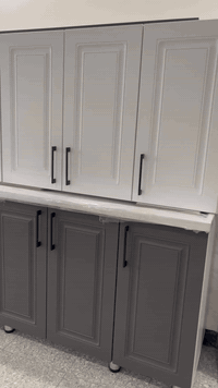 للبيع كاونتر تفصال HDF بلوك قياس الكاونتر 3 امتار وسنك متر ونص مرمر كامل سطح كاونتر وسنك مفصل كابينات بعده بتغليفه بغداد الكرخ استفسار 
***********
