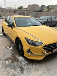 سوناتا هايبرد تكسي دبي مديل 2023سياره فقط صبغ عام والباقي كفاله كير مح...