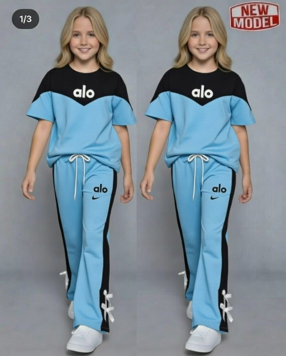 سوت بناتي 
الدرزن 12قطعة بسعر 57 ألف


**إذا كنت صاحب هذا الإعلان وتريد حذفه لأي سبب، رجاءا أرسل رسالة إلى الدعم الفني**