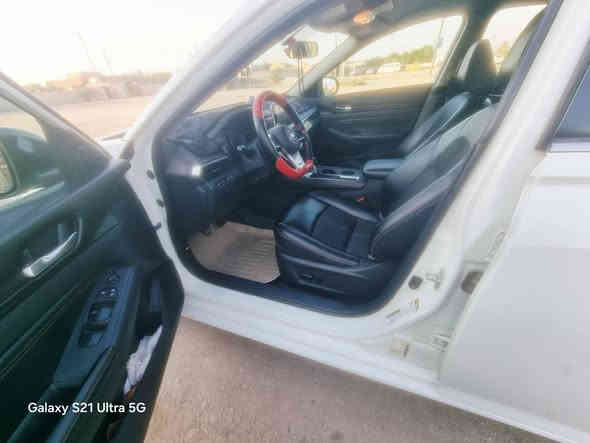 نيسان اليتما ٢٠١٩ SR

فول مواصفات عدا الفتحة 

صور الحادث بالمنشور 

جاملغ وباب خلفي رش ونص باب السايق رش فقط 

ماشية ٩٦ مايل 

بدون ارباك 

سيارة جاهزة 

مكينة كير كفالة 

صدر جديد 

رقم بغداد انكليزي الجديد 

هزة جديدة 

السعر ١٤٥  وبيها مجال 

مكان السيارة ديالى المقدادية 

تلفون ***********
