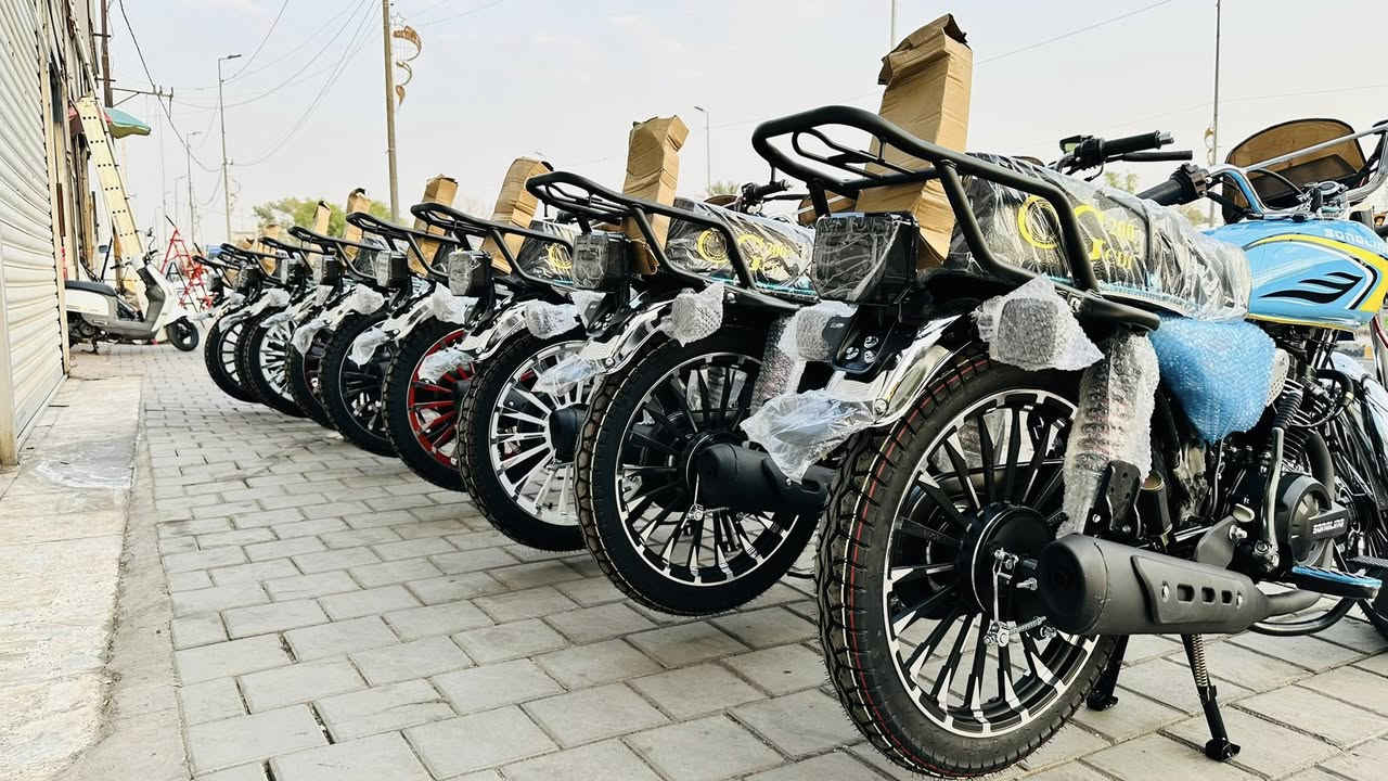 القسط الشهري 85 الف وبدون مقدمه 
ضمان صيانة سنه كامله 
العنوان بغداد شارع فلسطين شارع الظلال 
يوجد توصيل داخل بغداد وجميع المحافظات 
‭0778 114 7176‬
