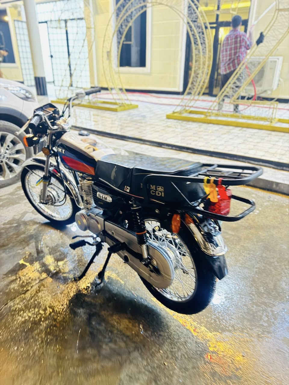 نامه امتياز شبه شلامجه موديل 2025
دراجه نضيفه وخير من الله  ما ماش ولا متعوبه أوراق سكنر 

مكان الدراجه بابل الدبله 

سعر ٧٠٠ وبيها  مجال 

للتواصل / ***********
