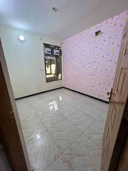 #للايجار_في_السيديه
————————————————
🏠طابق ثاني مساحه 120م نضيف جدا

يحتوي على غرفتين نوم وصاله ومطبخ وخدمات

بدل الايجار:-650الف 💵

✨قرب كل الخدمات✨
———————————————-
#للاستفسار__والتواصل
***********عبدالله مكتب التاج👑
