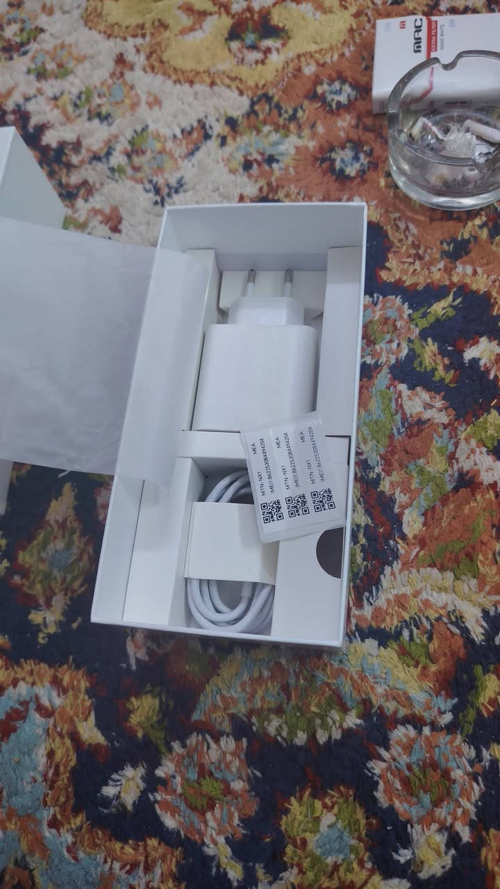 هونر اكس دي ٩ ذاكره 256 عشوائيه 12 صار 15 يوم من أخذته 360
***********
