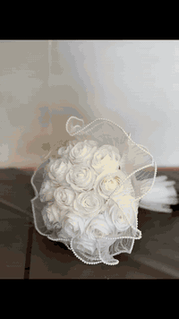 ✨ مسرة فن ✨  لأن الفرح يحتاج لمسة فن 🌹  مسكات ورد بتصاميم أنيقة وفخمة ...