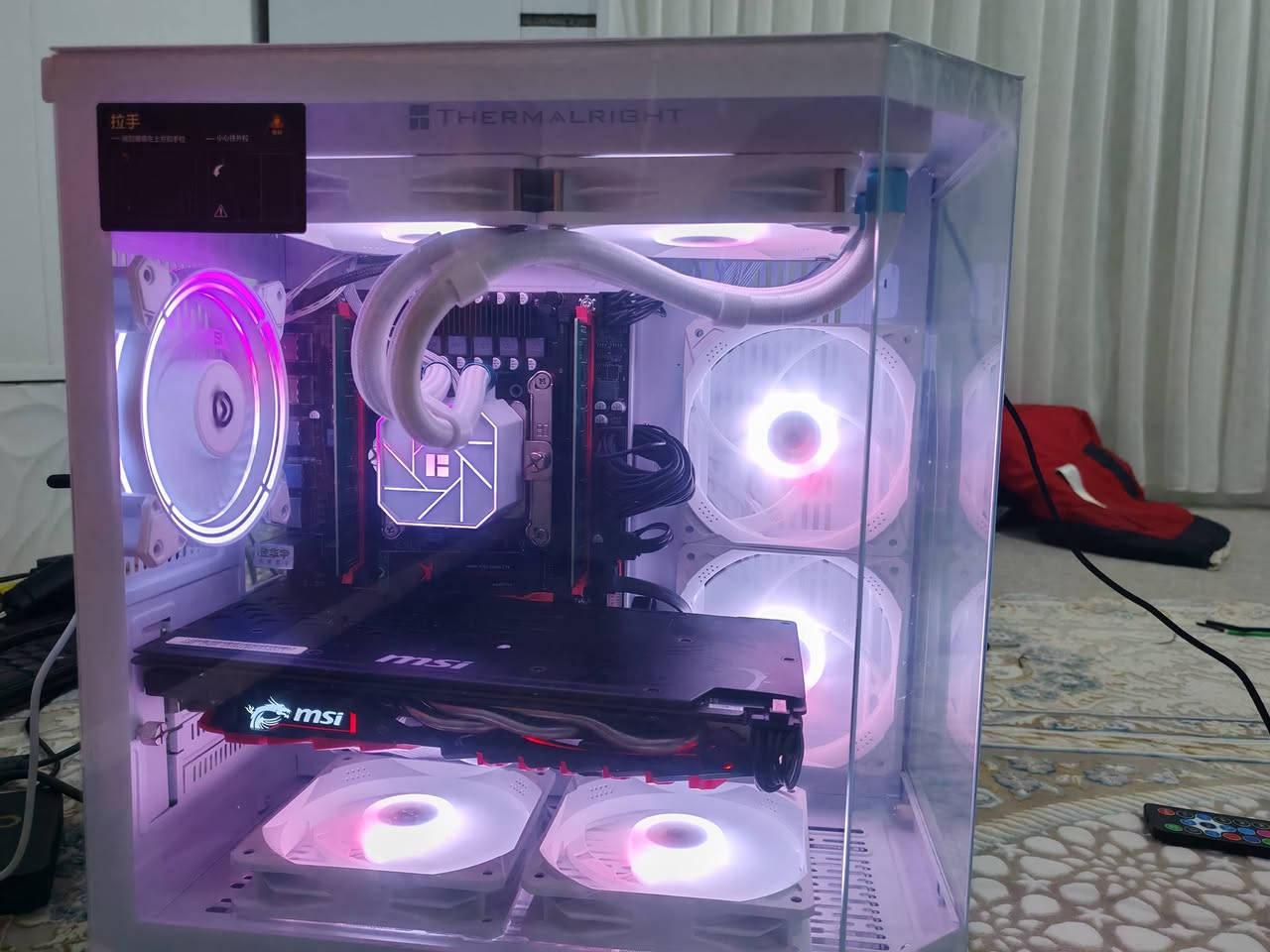 🖥️ حاسوب ألعبة (جيمينغ) جديد تماماً 🎮
💰 السعر: 220 دولار
📞 الرقم: ***********
📍 الموقع: السليمانية، رانية

✅ المعالج: Intel Xeon E5-2680 v3
   (12 نواة، 24 خيط) ⚡ 2.5 GHz – 2.9 GHz
✅ الذاكرة العشوائية: 16 GB
✅ القرص الصلب الأول: 256 GB SSD (NVMe) 🚀 سريع جداً
✅ القرص الصلب الثاني: 256 GB HDD 💾 للتخزين الإضافي
✅ كرت الشاشة: NVIDIA GTX 1060 – 6 GB 🎨
✅ اللوحة الأم: X99
✅ المراوح: 7 مراوح ملونة (RGB) 🌈 يتم التحكم بها
✅ النظام: Windows ✅ مثبت وجاهز للاستخدام

---

🎯 لما يُستخدم؟

🎮 الألعاب (جيمينغ) – جميع الألعاب الحديثة
🎨 التصميم، الرسم، 3D
📽️ مونتاج الفيديو
💼 الأعمال الثقيلة والمتعددة المهام (Multi-tasking)

---

💵 السعر والاتصال:

سعر هذا الحاسوب هو 220 دولار.
📲 إذا كنت مهتماً أو لديك أي استفسار، اتصل على:
*********** عبر واتساب

---

📌 ملاحظة:

· تم تثبيت ويندوز جديد.
· كرت الشاشة فقط مستعمل ثانوي (مستعمل قليلاً).
· التوصيل متاح 🚚.
