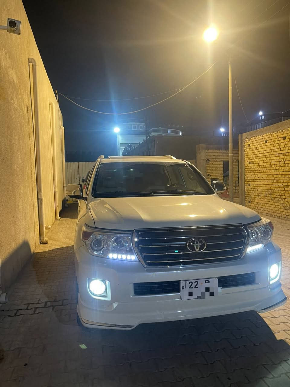 تويوتا لاندكروز 
GXR V6 
بريم ام الطفايه
8 ايرباك 
تحكم ستيرن جهتين 
قفل سرعه 
كشنات جلد كهرباء 
دواخل صاج 
حساس
5 كامرات 
شاشه حجم كبير 
لد امامي 
زراك لايت 
فتحه 
ثلاث قطع تبريد 
جام اربع اوتو 
ثلاجه
تبريد مناخ منفصل
دواخل بيجي 
بلوتوث اواكس USB 
تشغيل عن بعد بلاد 
تنزل وتصعد جام بلبصمه بلاد 
ماسحه خلفيه 
تخم تاير صار سبوع شاده 
حداده 100‎%‎
مكينه كير 100‎%‎ 
كفاله عامه حتى من بارد ماعده جاملغ امامي مفتوح 
رقم اربيل الدولي تريد تحويل تريد وكاله 
السعر 345 $
***********
السياره جديده بمعنى الكلمه شرط لاشخط بيه ولا رصعه
