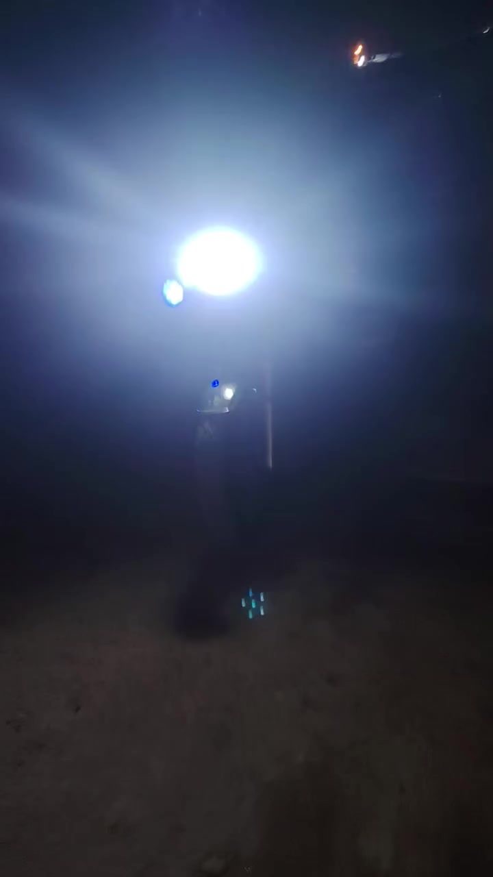 السلام عليكم ستوتة بترة للبيع موديل 2023طالعة2025 محرك ابو الفهد 150كلجات200  اوراق اصولي  ويكلهه البصرة معقب يبصم السعر خاص  العنوان البصرة كرمة علي رقم***********
