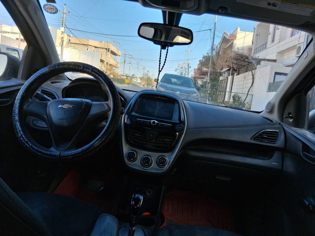 شۆفرلێت سپارك ٢٠١٧
مواسەفاتی ABS
گێڕ ئۆتۆماتێك
قوفل مەرکەزی 
4 پستۆن 
مەکینە 1.4L
دەبڵ سویچ
بەنزین زۆر کەم دەخوا
بێ تەقە و ڕەقە 
گێڕ و مەکینە بە شەرت 

4 پارچەی هەیە 
سەنەوی تا ٢٠٢٩ نوێیە هەزەی بەسەرچوە
بەناوکردن و تەحویل کردن بەشەرت
85 وەڕەقە و مەجال

بۆ پەیوەندی واتسئاپ و ڤایبەر 
*********** كويسينجاك, أربيل
