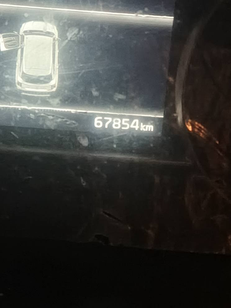 السلام عليكم 
سورنتو كفاله عامه موديل 22  رقم بصره باسمي تحويل ثاني يوم 6 سلندر ضمان الشركه بيها
تبديل الدهن كله بالشركه السياره كلش نضيفه 
ماشيه 67000
السياره لا بارد ولاصبغ ولا تبديل كفاله عامه
رقم مميز موصفات 
اشاير مري 
بصمه حساسات امامي خلفي 
طخم تاير جديد الكوري 
صندوق كهربائي
تجي وتشوف بعينك وتفحص
شرط التحويل تبريد 3 قطع
السعر 285 وبيها مجال 
للتواصل *********** البصرة, العراق
