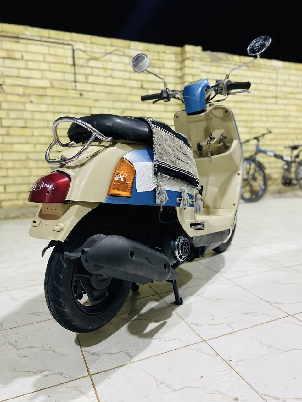 السلام عليكم ورحمة الله وبركاته من رخصه صاحب الكروب الادمن المحترم دراجه ماكس بوليسي للبيع فقط دراجه كهربائيات شغاله سلف لايت اشاير مكينه مفتوحه مره وحده فقط كفرات ختم واحد ويه المكينه المكان كربلاء سيف سعد السعر 500 الف وبيها مجال اي استفسار ***********
بيها نواقص بصيطه ما فارغلها
