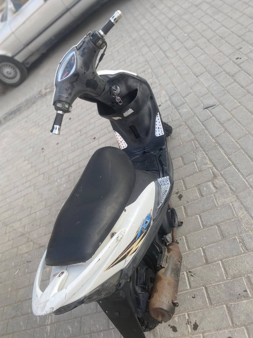 السلام عليكم
مااكس عدله ياباني 120 
دراجه مكفوله محرك  بلادي شرط الفحص 
دراجه فوول ملاح كفرات بلادي ختم واحد 
شلعه ومعدل  110 فوول متنكض
كلشي شغال سلف  هندر اشاير  كلوبات سكنات  عينه لونين   كلشي عل بلاد  

احلا من صور بالف مره 
سعر   750. وبيهه مجال قليل 
شراي يتصل
مكاني بصره 
 
***********
بس واتساب
