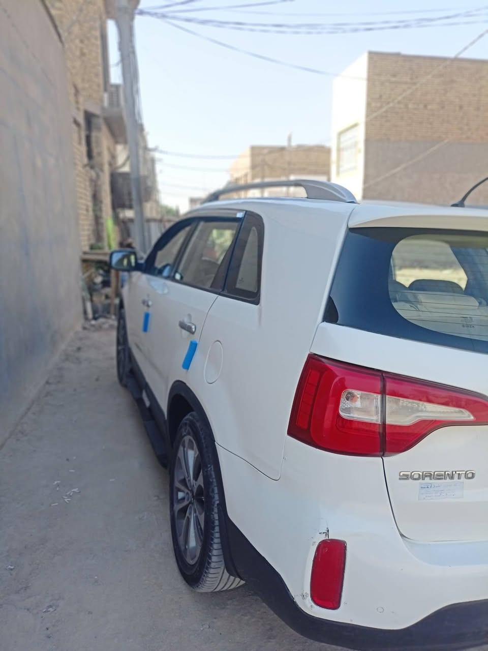 السلام عليكم 
سورنتو خليجي كويتي فول ماعدة 
الفورويل مرايات شفط بنوراما 
ويل كروم 19مكينا وكير خيرمن الله 
حدادي تخم تاير بصمه دواسات ليزر 
السيارة بيهه تجوهخفيفه كم قطعه صبغ 
انگول احزام صبغ وكلشي حسب القناعه 
السيارة جاهزه البيع اوالمراوس ابفضل منها
بقل منهى السيارة موديل 2015 
مكان الديوانية الاتصال ***********
***********
