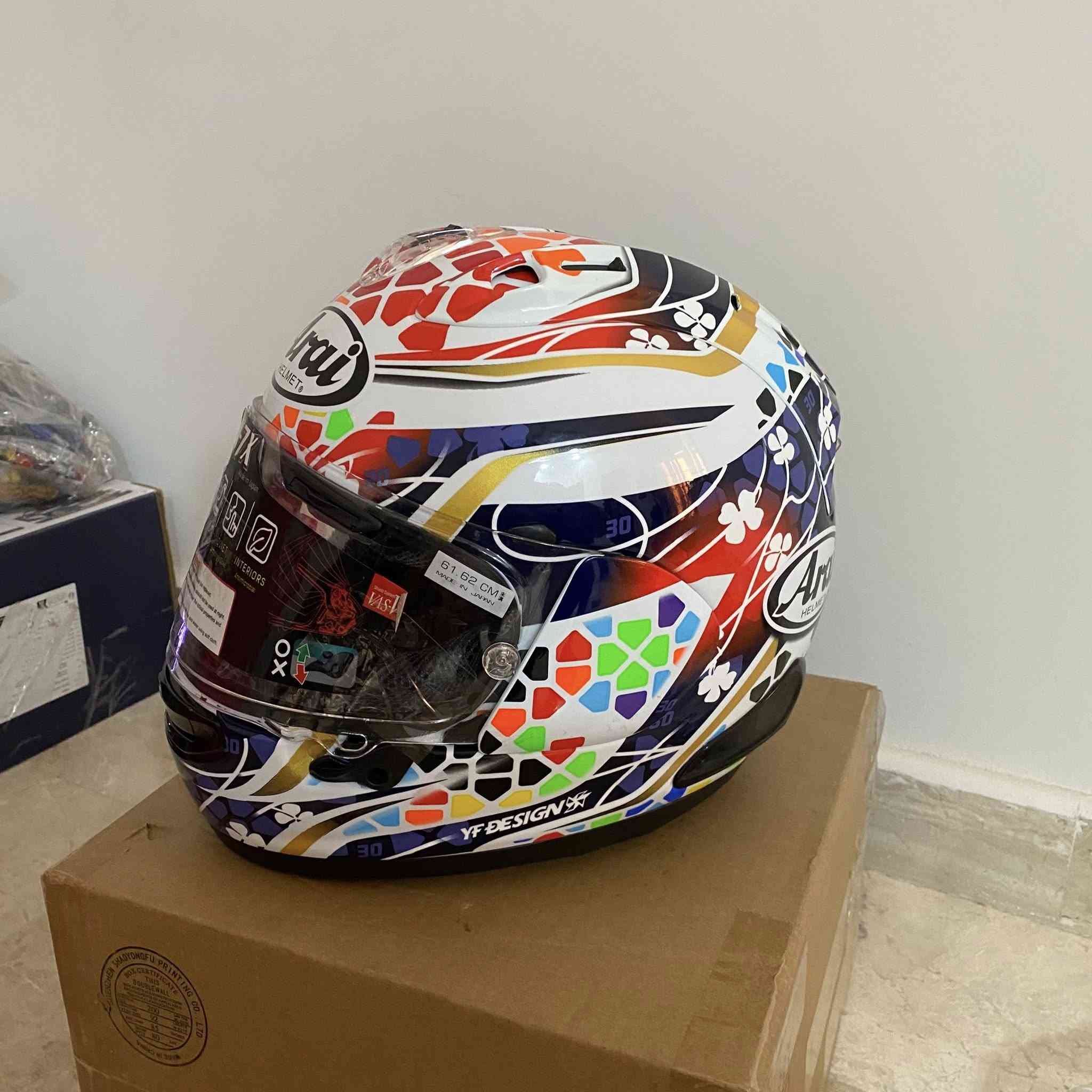 Arai RX-7V Evo Nakagami GP2
جديد مامستخدام قياس L


**إذا كنت صاحب هذا الإعلان وتريد حذفه لأي سبب، رجاءا أرسل رسالة إلى الدعم الفني**