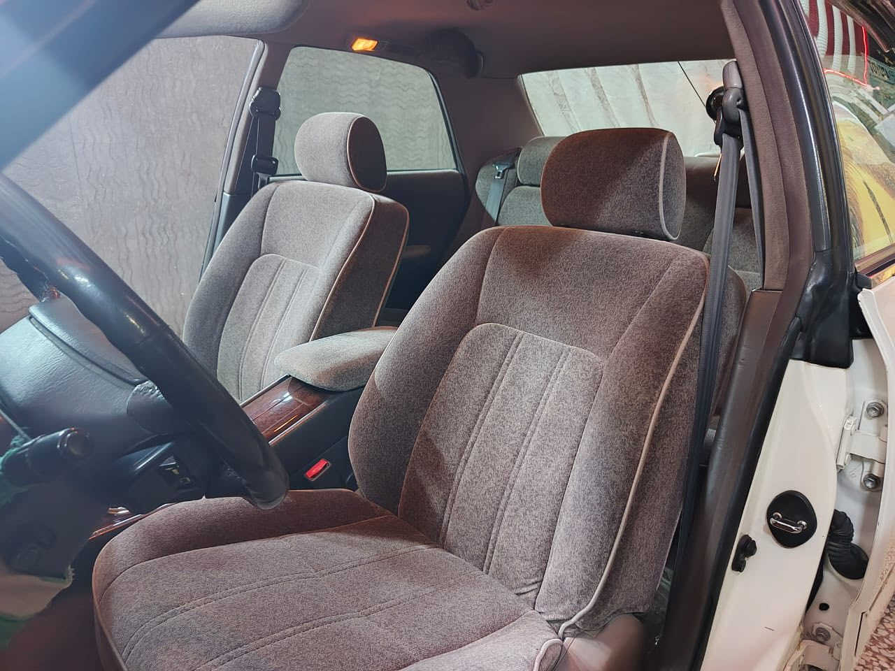 راس الثور افلات تيوتا كراون
بسمي تحويل وين ماتريد

 سنويه لغاية 2030

رقم انبار انكليزي

فول ماعدى الفتحه مكفوله من الدعاميه للدعاميه 

تحويرة نجف ابن امديد فوك او جوه 

 موديل «98» 

اللون ابيض صدفي  

محرك 3000VVT_iفيشه اوبطل الاسود 

تبريد امامي خلفي ثلج

تحكم استيرن

مري شفط

كشنات كهربائي 4 ملاحظه الكشنات الوره بس اتأسسلها فيش

جنجر 12قرص شغال

مانع انزلاق 

مانع ضباب جامه خلفي

يوبي اس شغال

ويل كب جديد 4

كبات ليزري4

تخم تاير جديد 4

داخل الغرفه عسلي 

مكاني محافظة النجف الاشرف

قضاء المشخاب

للاستفسار‏ الاتصال عالرقم ممتواجد  مكلف بل النشر مكلف بل النشر ‏ ‭***********

اللهم صلي على محمد والي محمد
