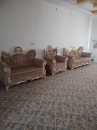 قنفات ٤+٢ • كاونتر مرمر ٥م • طبلة استقبال