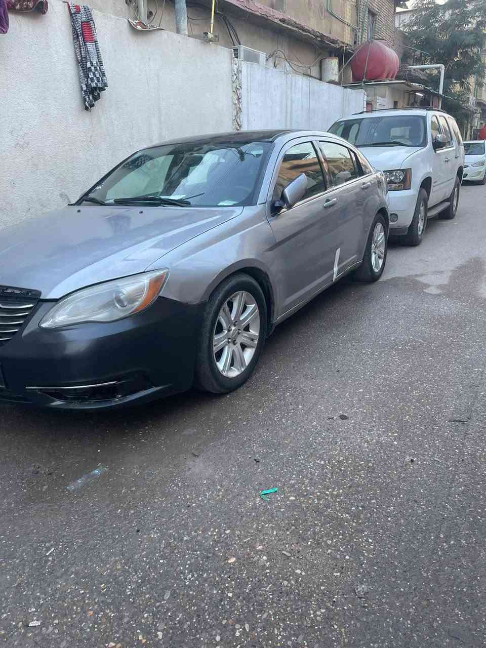 سلام عليكم سياره سي200موديل13حادثه جاملغ الايمان ومصلح مثله وبيه مكانات صبغ  رقم بصره نكليزي مكينه 2400كير6نمر فول مواصفات ماعده البصمه شاشه اندوريت سعره74وبيه مجال***********
