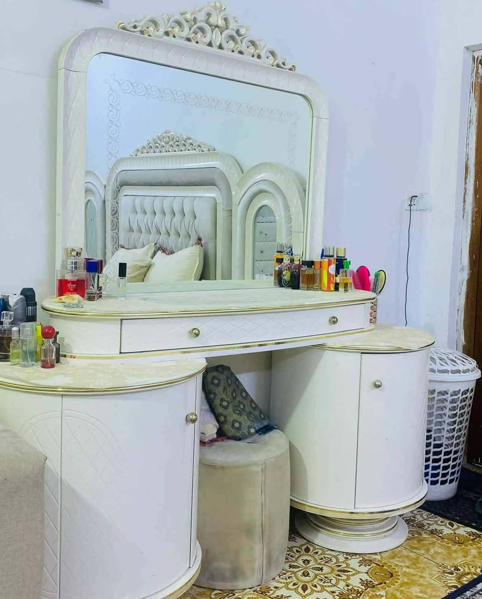 غرفة نوم اخت الجديدة ب3ملايين ونص جايبتها من القند الي بالمنصور ولان ضخمه وجبيرة اريد ابيعها رايدتها بمليون ونص مكاني بغداد الحرية


**إذا كنت صاحب هذا الإعلان وتريد حذفه لأي سبب، رجاءا أرسل رسالة إلى الدعم الفني**