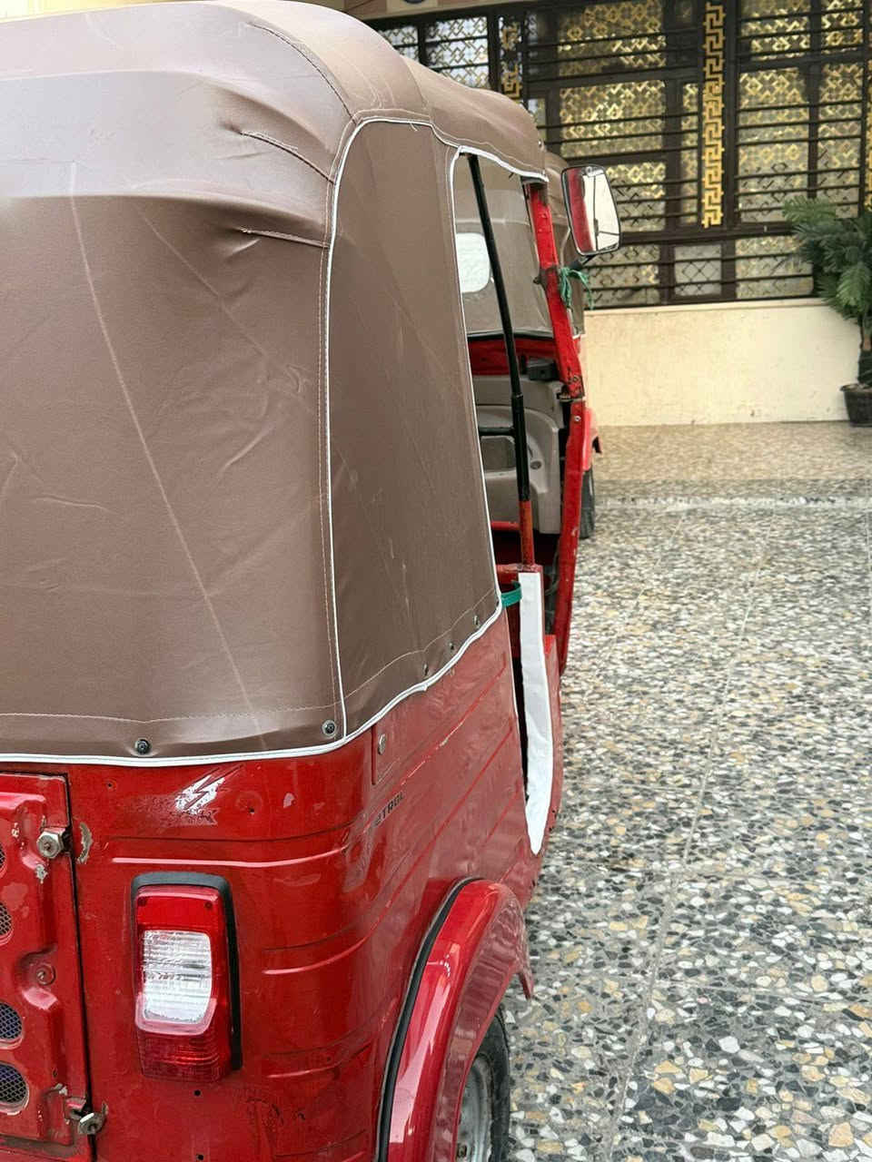 السلام عليكم تكتك للبيع مديل 2018 شهر 10 أوراق المصطفى كاملات كشر مكفوله مكينه نضيفه العنوان الكماليه شارع المصرف السعر 3300
♥️ ***********
