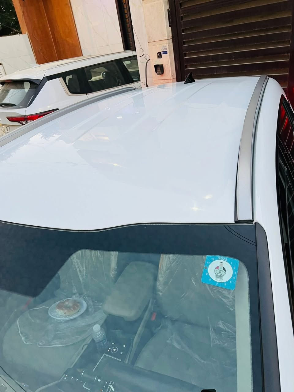 سبورتج 2024 خليجي 

ماشيه 50 الف كم مكفولة كفالة عامه من الصبغ والبارد والتبديل والفتح 

بيها كم رصعه بالباب ملاحظات بسيطه 
سيارة جديدة كلش تخم تاير جديد 

مواصفات السيارة / كشنات كهرباء عدد 2 الاماميات / اشاير شفط بالشباك / شاشه كاربلاي / كشنات تدفئة / ستيرن تدفئة / اشاير بالمرايا / ويل 19 كبير / وباقي المواصفات المعروفة للسبورتج .. 

السعر : 22,300 بيها مجال بسيط 

مكاني بغداد العرصات 
***********
