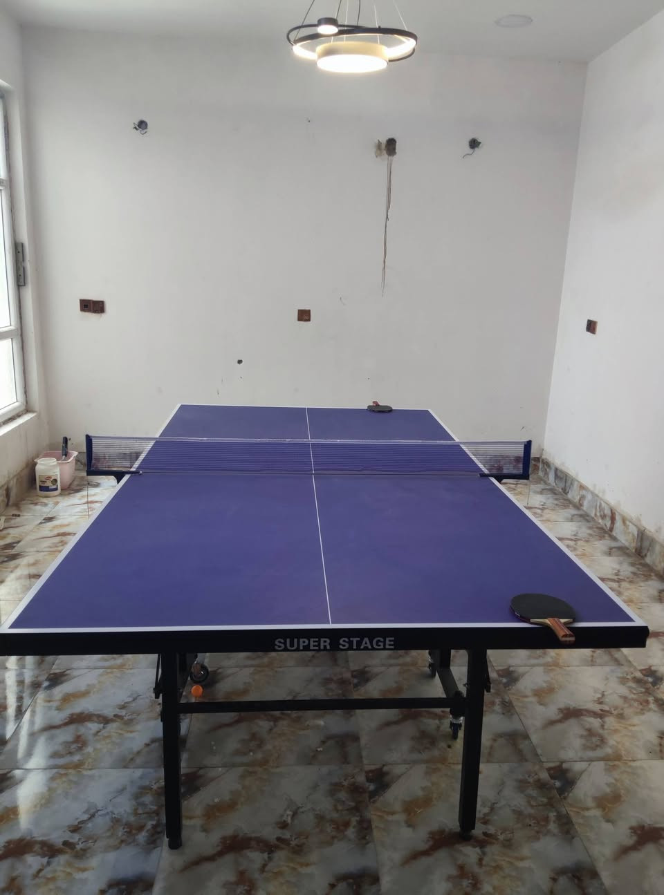 سلام عليكم منضده للبيع
منضده تجي زيتيه وتكدر طبكه وتلعب وحدك يجي وياها اربع مضارب اثنين عاديات واثنين احسن منهم وياها طوبات من شركه هاوسن  المنضده نضيفه كلشش قياسات دوليه مستعمله اقل من شهرين

السعر 250 الف 

مكاني واسط الكوت الي يريدها خاص


**إذا كنت صاحب هذا الإعلان وتريد حذفه لأي سبب، رجاءا أرسل رسالة إلى الدعم الفني**