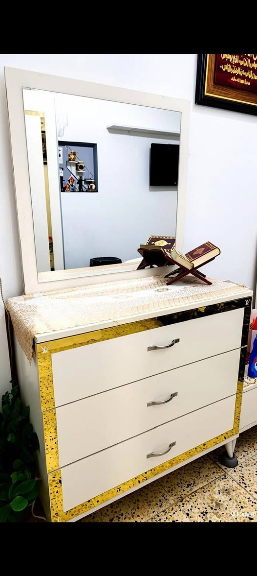 غرفه تركيه خمس قطع نضيفه صار ٣ أشهر من اخذتها أريدها ٣٥٠ وبيها مجال بسيط عنواني الأعظمية


**إذا كنت صاحب هذا الإعلان وتريد حذفه لأي سبب، رجاءا أرسل رسالة إلى الدعم الفني**