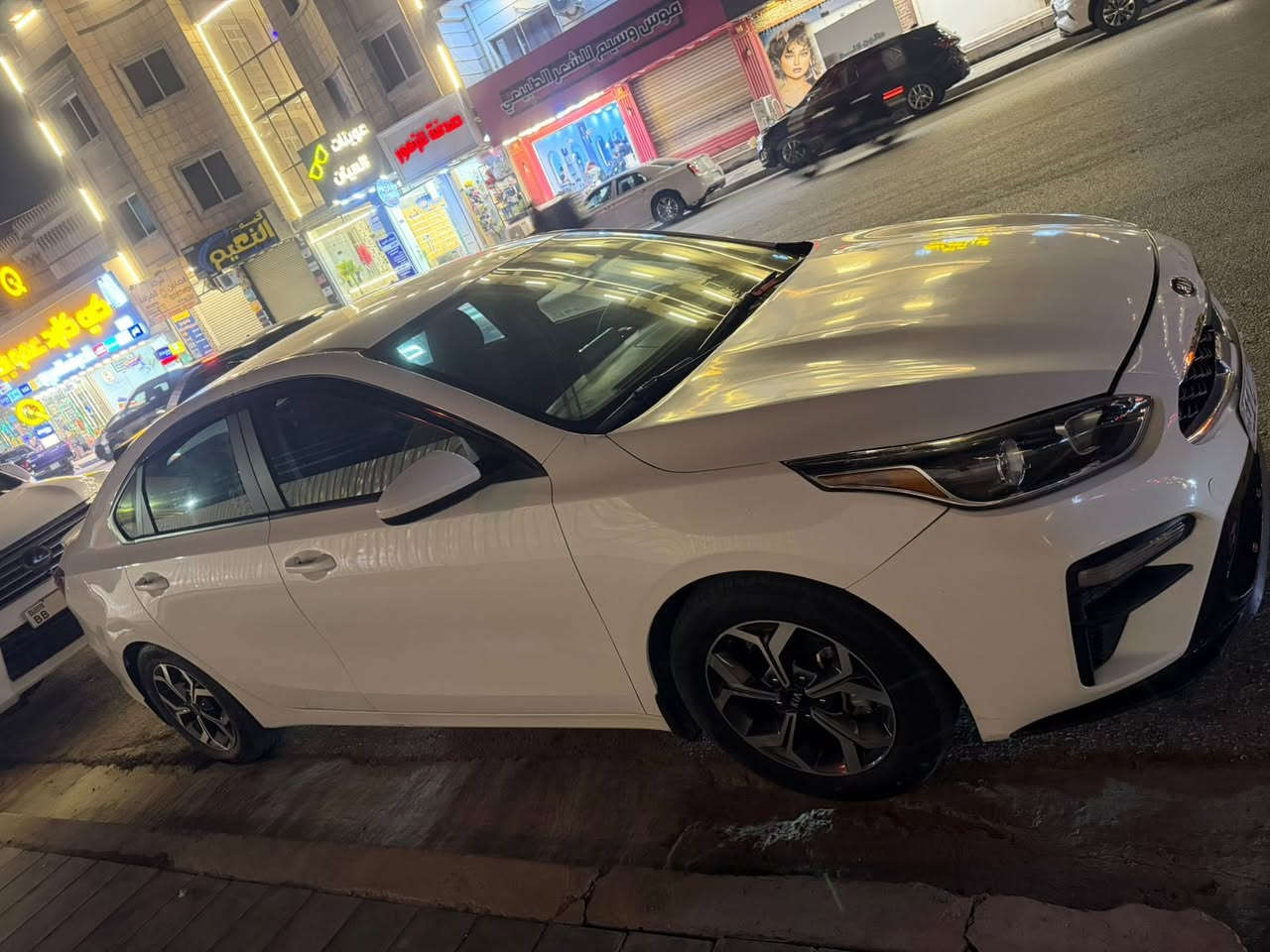 للبيع فورتي 2020 وارد امريكي
حادث امريكا بنيد فقط زائد رصعات بل قمارة
مواصفات السيارة 
تحديد مسار 
توقف ذاتي 

وباقي المواصفات المعروفة 
ماشية 53  
رقم بغداد باسمي السيارة 
السعر 125 
***********
العنوان بغداد البنوك
