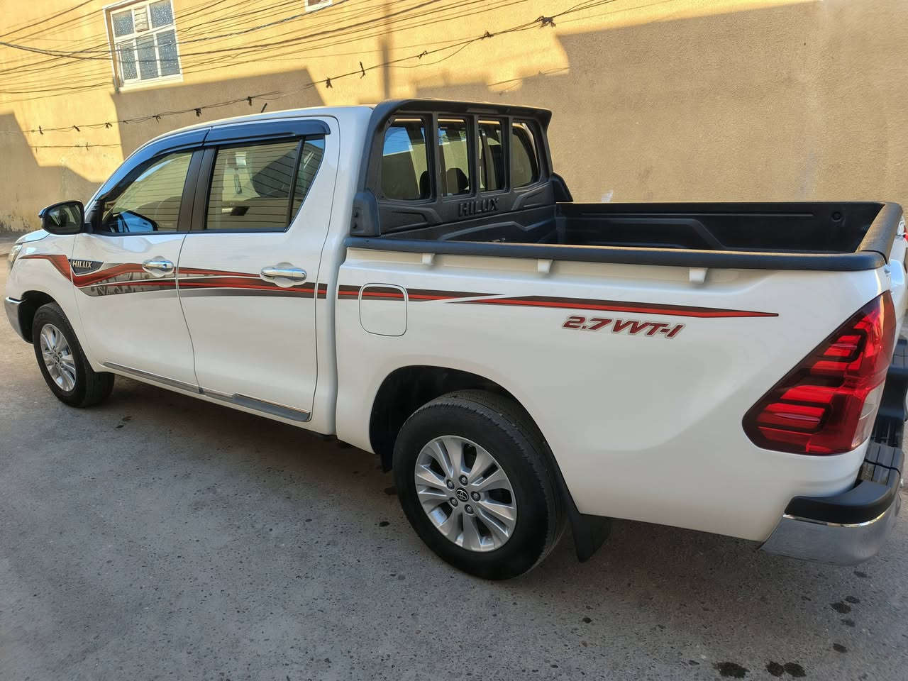 هايلوكس ٢٠٢٥ ساز فول مواصفات رقم بغداد مكفوله ماعدا بيدي ار قليل جدا رصعه وساحبيها ماشيه ٢٢ ألف السعر ٢٩٠ وبيها مجال مكان الدجيل للاتصال ***********
***********
