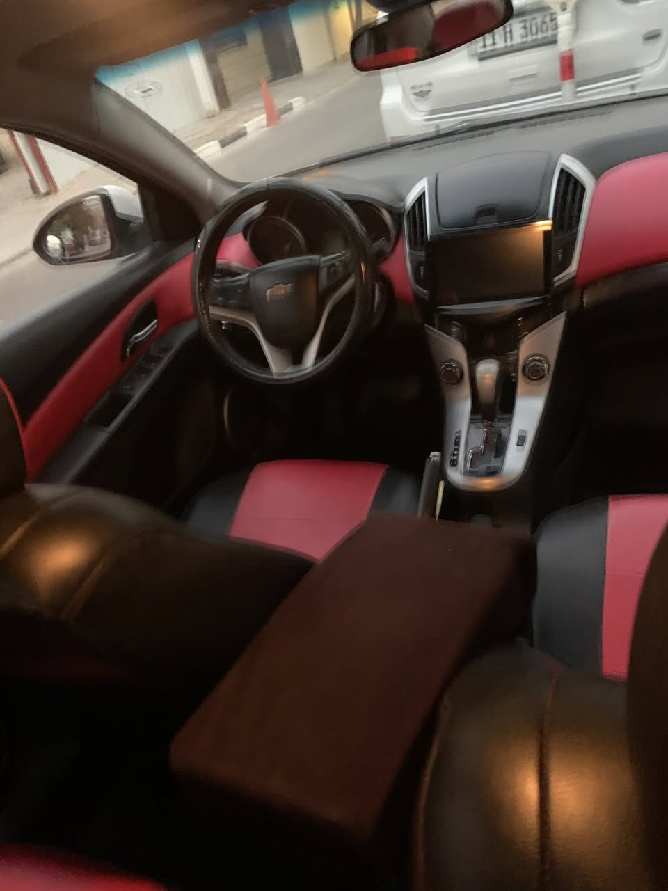 سلام عليكم شوفر كروز 2016 خليجي 3 صبغ بدون حادث محرك 1800 رقم جديد بسمي مكان السياره بغداد السعر 88 وبيها مجال بيع مستعجل ***********
