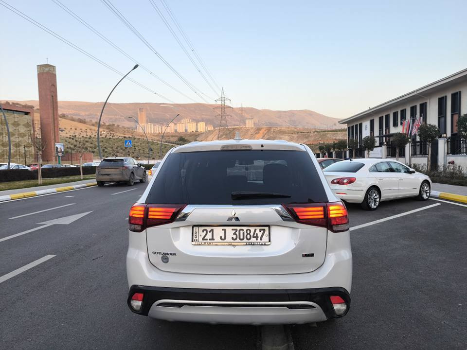 میتسوبیشی ئاوتلاندەر مۆدێل 2020
 
4 پارچەی هەیە
مەکینە 2.4
دەبڵ ئەکسل
70 هەزار ڕۆیشتوە
7 نەفەری
کوشن هیتەر 
شاشە گەورە 
کامێرەی دواوە
لایت لید السليمانية, العراق


**إذا كنت صاحب هذا الإعلان وتريد حذفه لأي سبب، رجاءا أرسل رسالة إلى الدعم الفني**