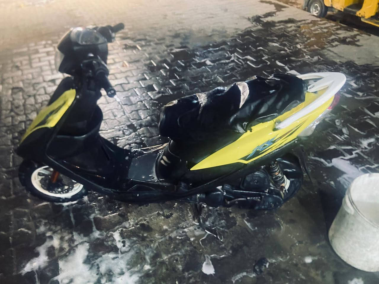 سلام عليكم دراجه ماكس عدله مكينه ممفتوحه ابدا واذا مفتوحه تأخذه بلاش بيه تزويد دبل خلفي ودبل امامي نقص بس بريك امامي مابيهه مكاني ساحه عدن او كاضميه ٥٠٠ وبيهه مجال قليل ***********
