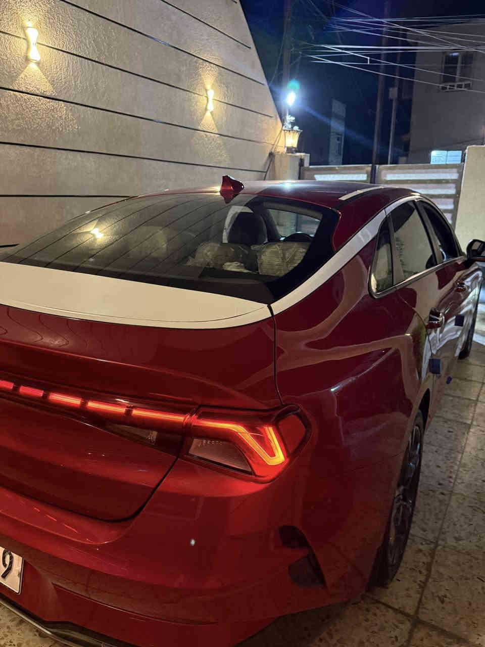 السلام عليكم للبيع k5 2021 خليجي وكالة الدوليه
السياره ع ايدي وحده 

السياره كفاله عامه عدا رصعه مال حصوايه وسحبته bdr

رقم بغداد الجديد  بأسمي مشروع وطني 

هزة جديدة

محركها 2000 دوش

فول مواصفات

بصمة تشغيل + بصمة ابواب ونظام ترحيب

بردات خلفية

كشن كهرباء

لد خلفي متصل + اشاير لد

شفتات ستيرن

شحن لاسلكي

اشاره لكزز

داخل صاج ملكي

تشغيل عن بعد

صندوق ذكي + مري شفط

حساس امامي وخلفي

شاشة اصلية ابل كار بلي وكامرة دوارة

رايدها ب 190 وبيه مجال 

العنوان بغداد تقاطع الدرويش حي التراث

اي استفسار ***********
