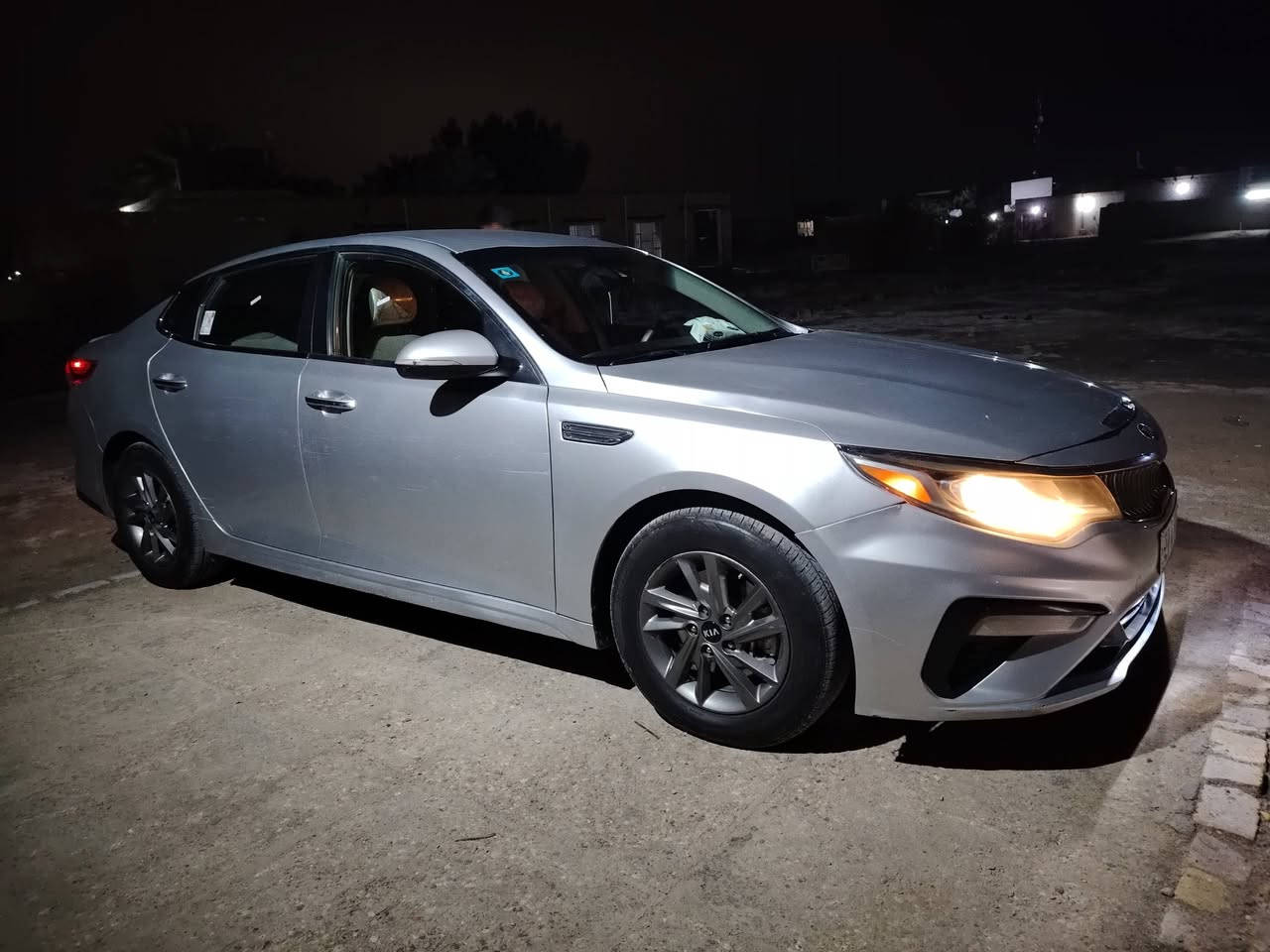 مستعجل ع بيع كيا اوبتيما 2020 جديده كارتون بيها بنيد وجاملغ تبديل فقط مكان سياره ناصريه الغراف ***********
