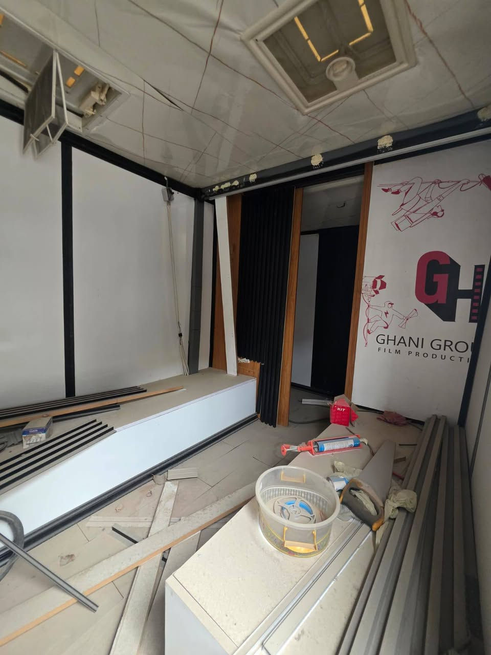 كرفان للبيع ***********
