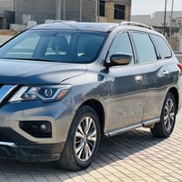 نيسان باثفندر  موديل 2017  لون فيلي  المسافه المقطوعه 82 الف  نوع المح...