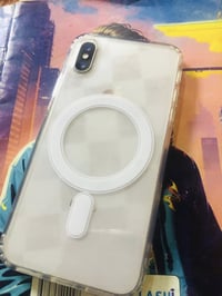 ايفون اكس • ايفون ٨ بلاس • مراوس