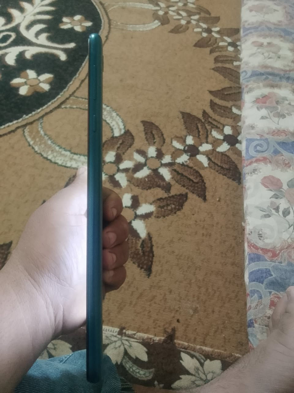 سلام عليكم ايباد للبيع مثل ما موضح بلصوره ايباد نوعيه كلش زينه يدعم الشريحه السيم كارت ورام وما يشكل ابد *********** هاذا رقم بي بس واتساب السعر 75وبي مجال
