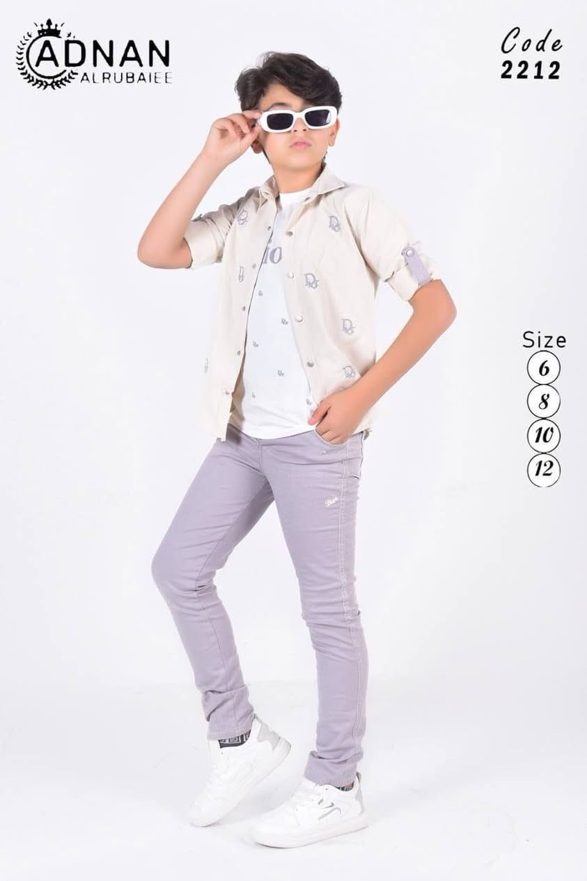 متوفر اطقم عيد  ولادي وفساتين بناتي بيع جمله كل القطع تصفيه محل للاستفسار واتساب ***********
