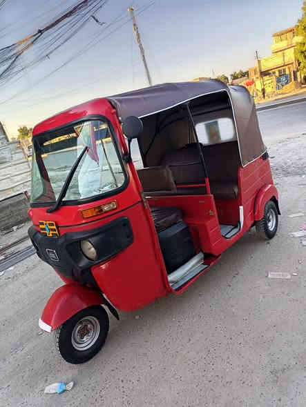 سلام عليكم تكتك ١٨ شهر ٧ مكنيه جديد لا تنقيص ولا تبخير لا ضربه ولا طاخه.  مابيه صبغ بس دوس ماتصرف عليه ربع تكتك  جاهز مابيه اي نقص المكان بغداد رشاد سعر 3600 بيه مجال الشراي يتصل ***********
