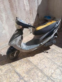 ماكس للبيع كلشي شغال بيه وممفتوحه بس الكشن يرادله دوشمه مكاني بغداد 07...