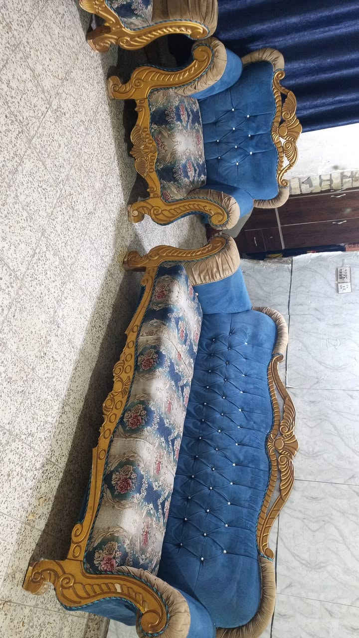 تخم ملكي ٨ مقاعد اخو الجديد ثكيل نضافه ١٠٠بل ١٠٠ تزكام سعر ٢٦٥ وبي مجال مكاني بياع يوجد توصيل بكروه *********** وتساب
