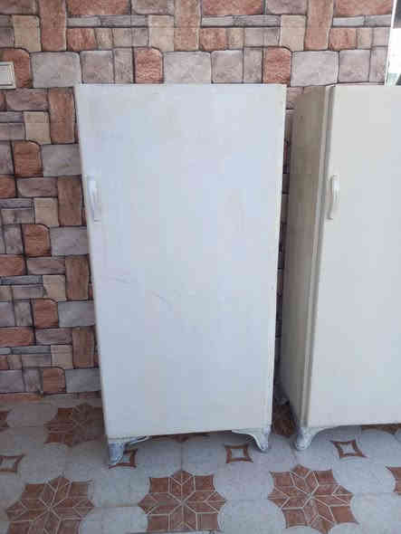 جزاميه احذيه للبيع شغل نجاره اخو جديد السعر 50بيه مجال لشراي مكان حي الحكيم كوت اتصل ***********
