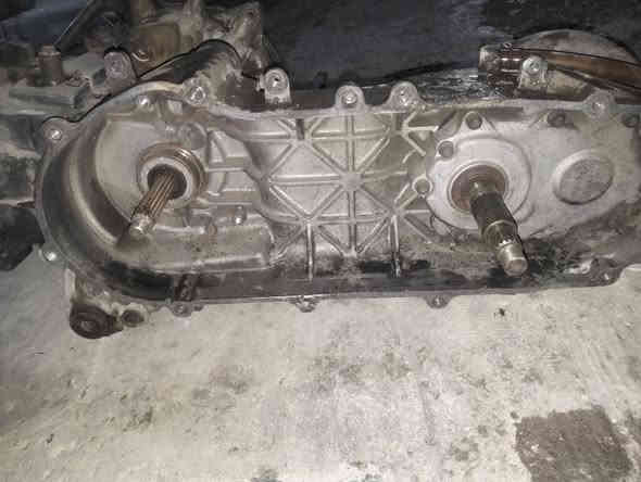 السلام عليكم طابوكه كابريتر  كامله هيه والملف والسوادات والبنزات بس لاطشه لاطشه يعني مااعرف شبيهه السعر 100 المكان المحموديه ***********
