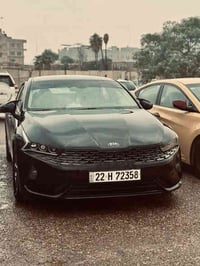 كيا k5 موديل ٢٠٢١  السيارة عارضها ب١٥٧ ورقة وبيها مجال ماشية ٧٧ الف مي...