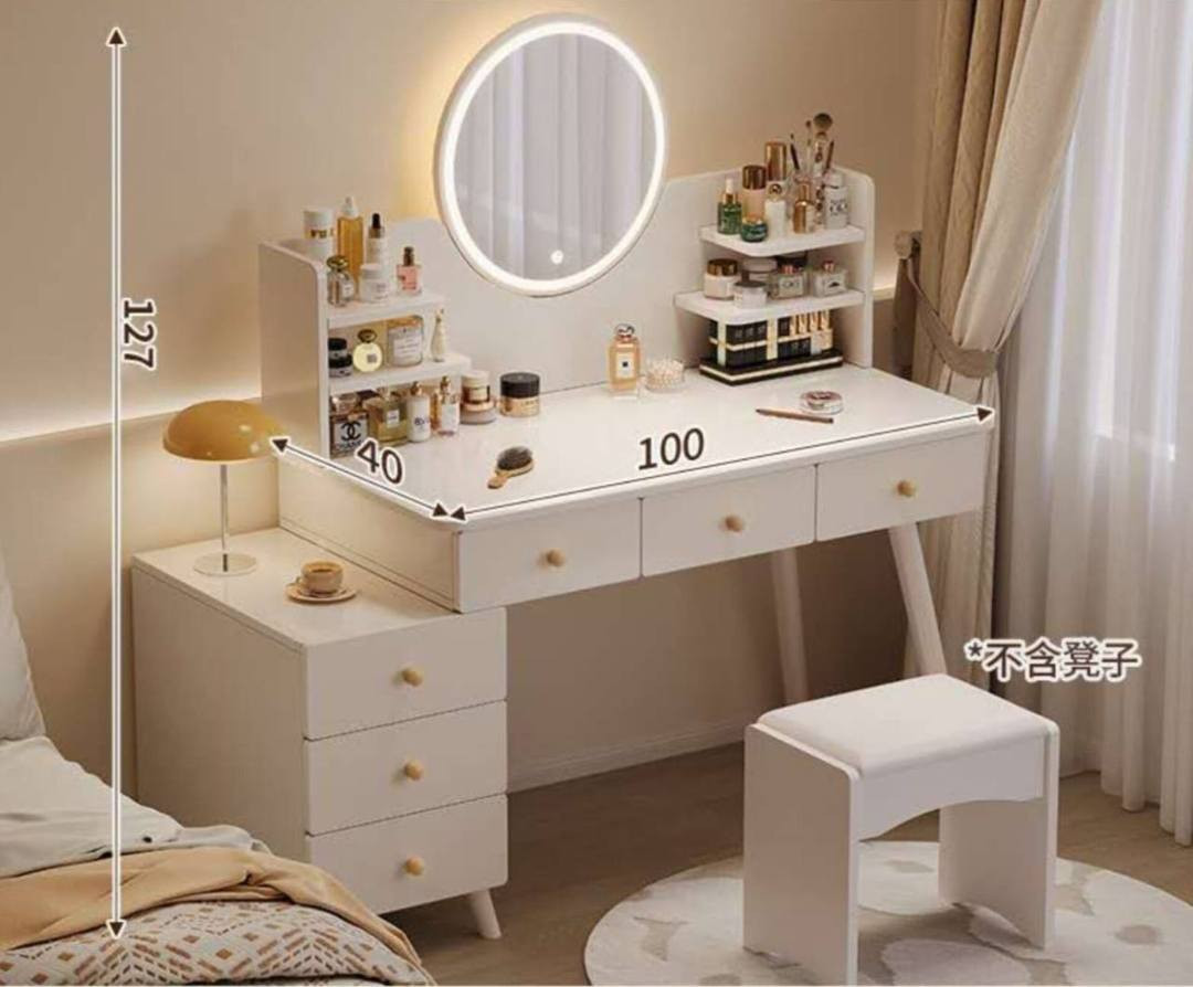 (#أثاث_مكتبي):

> ✅ الأناقة تبدأ من مكتبك!

وفرنا لكم تشكيلة راقية من الأثاث المكتبي:

#مكاتب أنيقة بأحجام مختلفة

#كراسي دوّارة مريحة

#مكتبات ورفوف لتنظيم المكتب

#طاولات جانبية وأدراج عملية

مناسب للمكاتب، الشركات، الطلاب، وأيضاً للبيت!

جودة عالية – تصاميم عصرية – أسعار تنافسية

التوصيل متوفر لكل محافظات العراق

للحجز والاستفسار مراسلة الصفحه☝️☝️☝️

---

#أثاث_مكتبي  
#مكاتب_عصرية  
#أثاث_راقي  
#تجهيز_مكاتب  
#كرسي_مكتب  
#مكتب_منزلي  
#أثاث_بغداد  
#توصيل_جميع_المحافظات  
#ديكور_مكتب  
#أثاث_عملي  
#أثاث_دراسة


**إذا كنت صاحب هذا الإعلان وتريد حذفه لأي سبب، رجاءا أرسل رسالة إلى الدعم الفني**