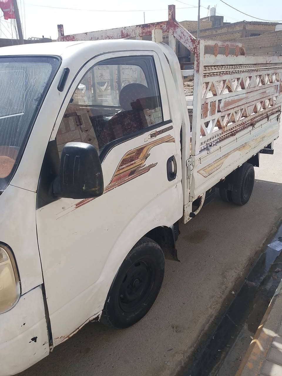 سلام عليكم كيه بنكو موديل 2008 سياره جاهزة من كلشي ابيع هل موجود ***********
